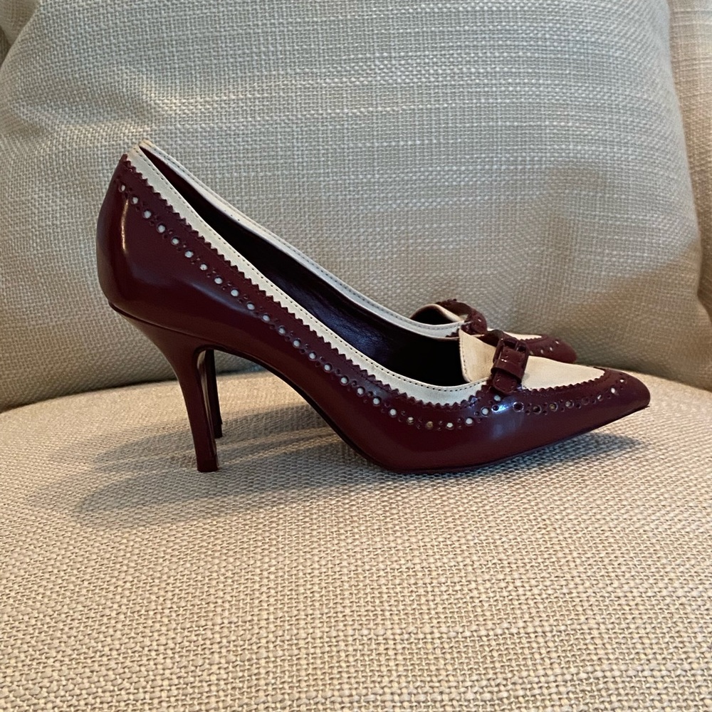 Vintage Tory Burch Spectator Pumps / Merlot & White / Womens Size 6 - Picture 2 of 13